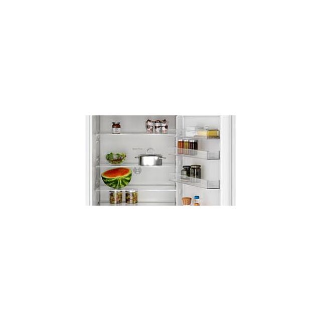 KBN96NSE1G, Built-in fridge-freezer with freezer at bottom